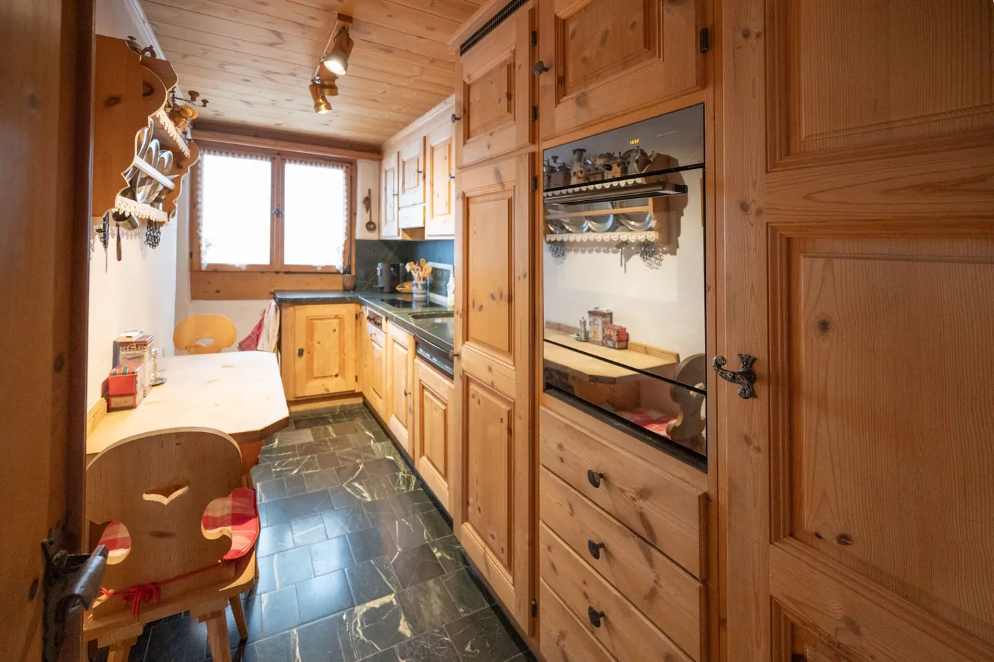 A Unique Property in the Heart of Ilanz - Photo 9 of 14