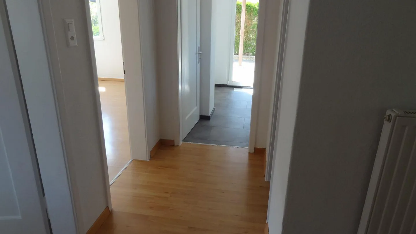 Charming single-family house for temporary rent in Sevelen - Photo 10 of 27