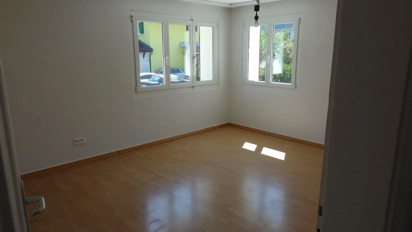 Charming single-family house for temporary rent in Sevelen - Photo 12 of 27