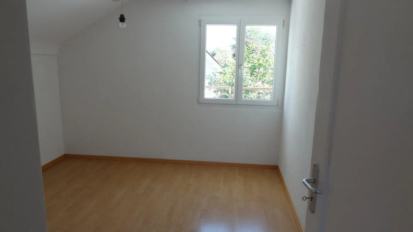 Charming single-family house for temporary rent in Sevelen - Photo 17 of 27