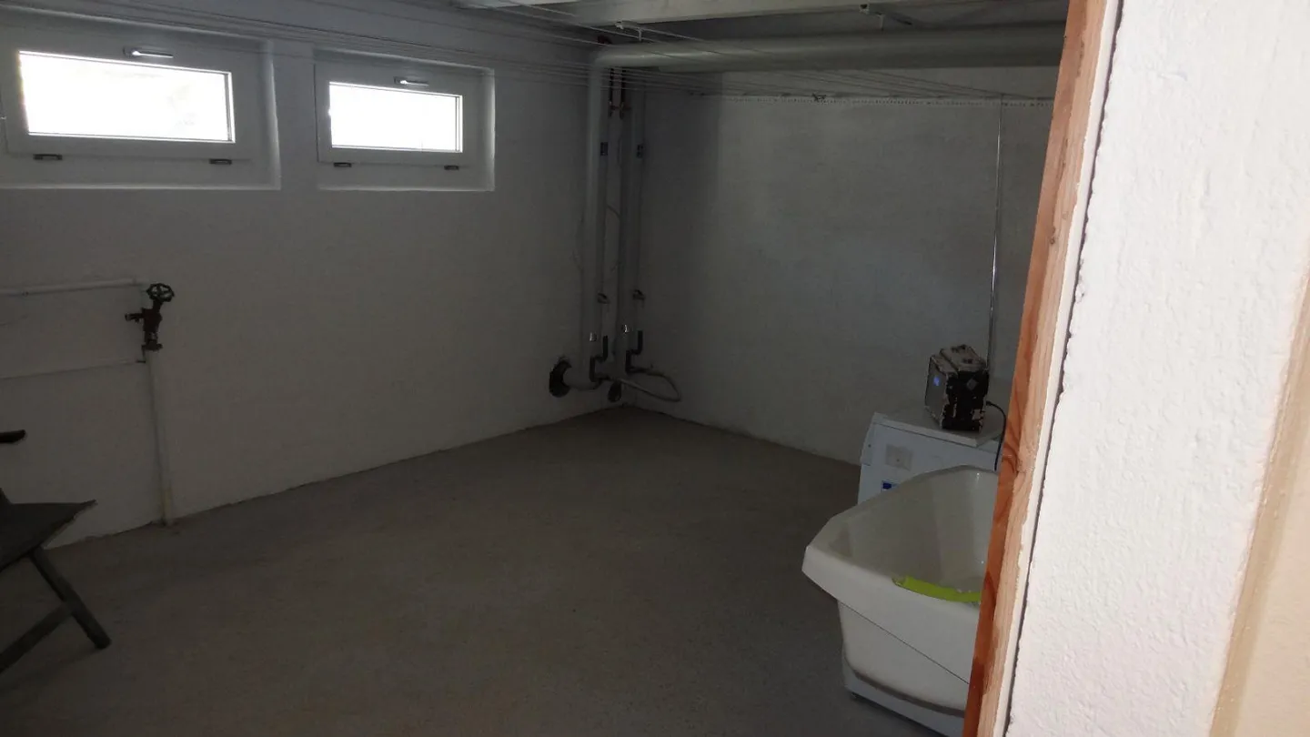 Charming single-family house for temporary rent in Sevelen - Photo 26 of 27