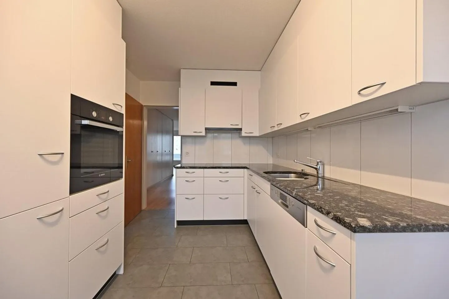 SCHÖNE 6.5-ZIMMER-MAISONETTE-WOHNUNG IN GÜMLIGEN - Foto 4 di 12