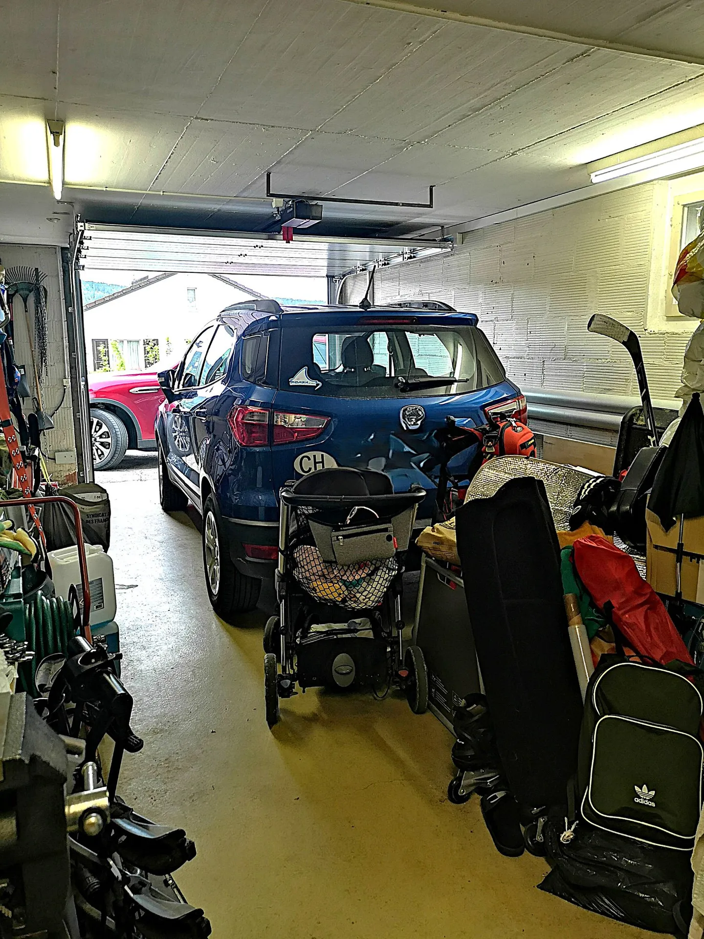 Maison avec deux appartements dans un endroit calme, avec garage et places de parking - Photo 22 sur 33