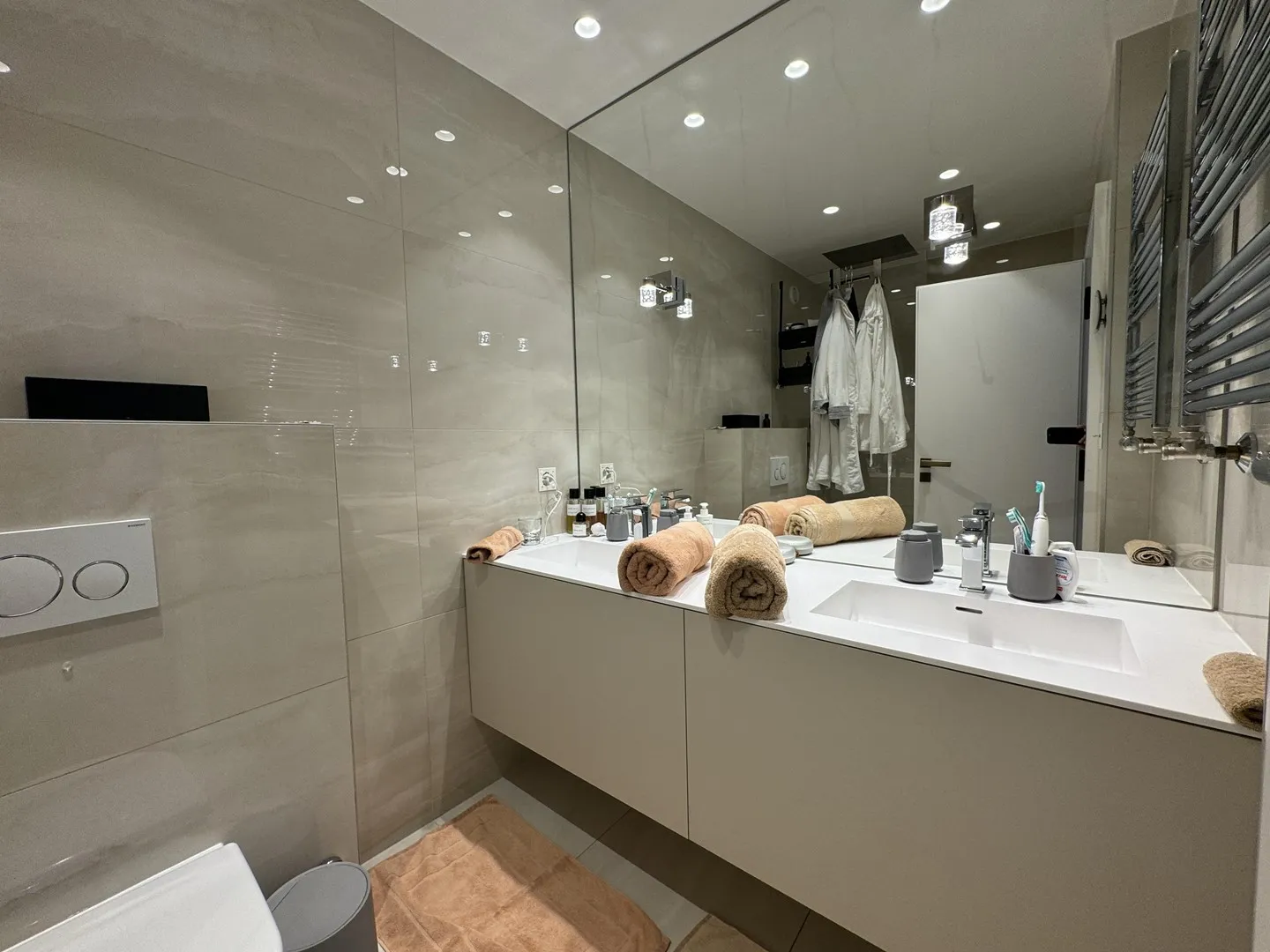 Helles Apartment mit Blick auf den Mont Blanc und den See - Foto 3 von 5