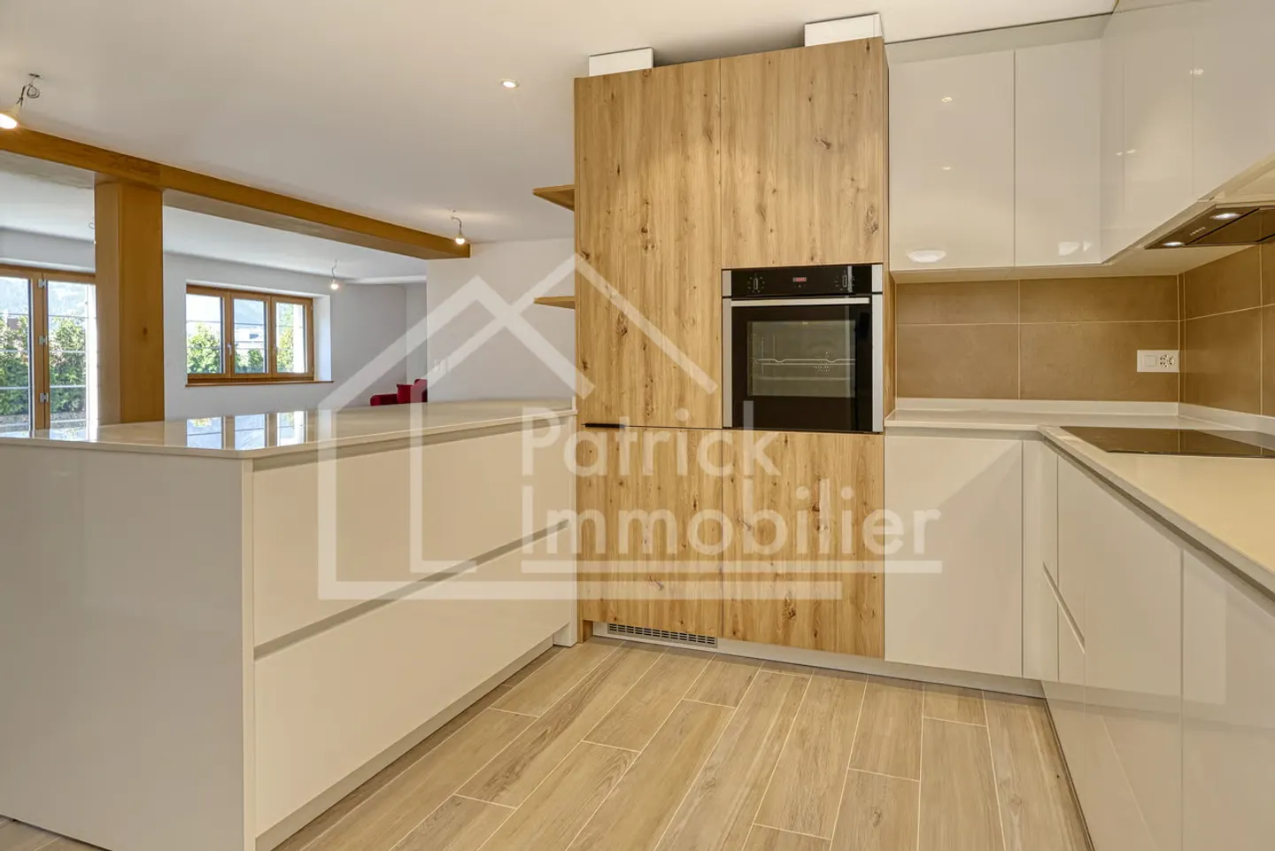 Spacieux appartement de 5.5 pièces avec terrasse de 100 m² - Foto 4 von 13