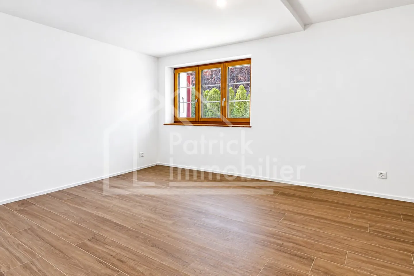Spacieux appartement de 5.5 pièces avec terrasse de 100 m² - Foto 8 von 13