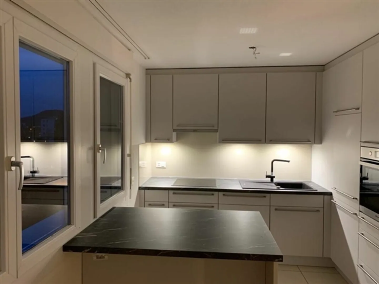 Appartamento 3.5 locali in buona posizione, ideale come investimento - Foto 3 di 8