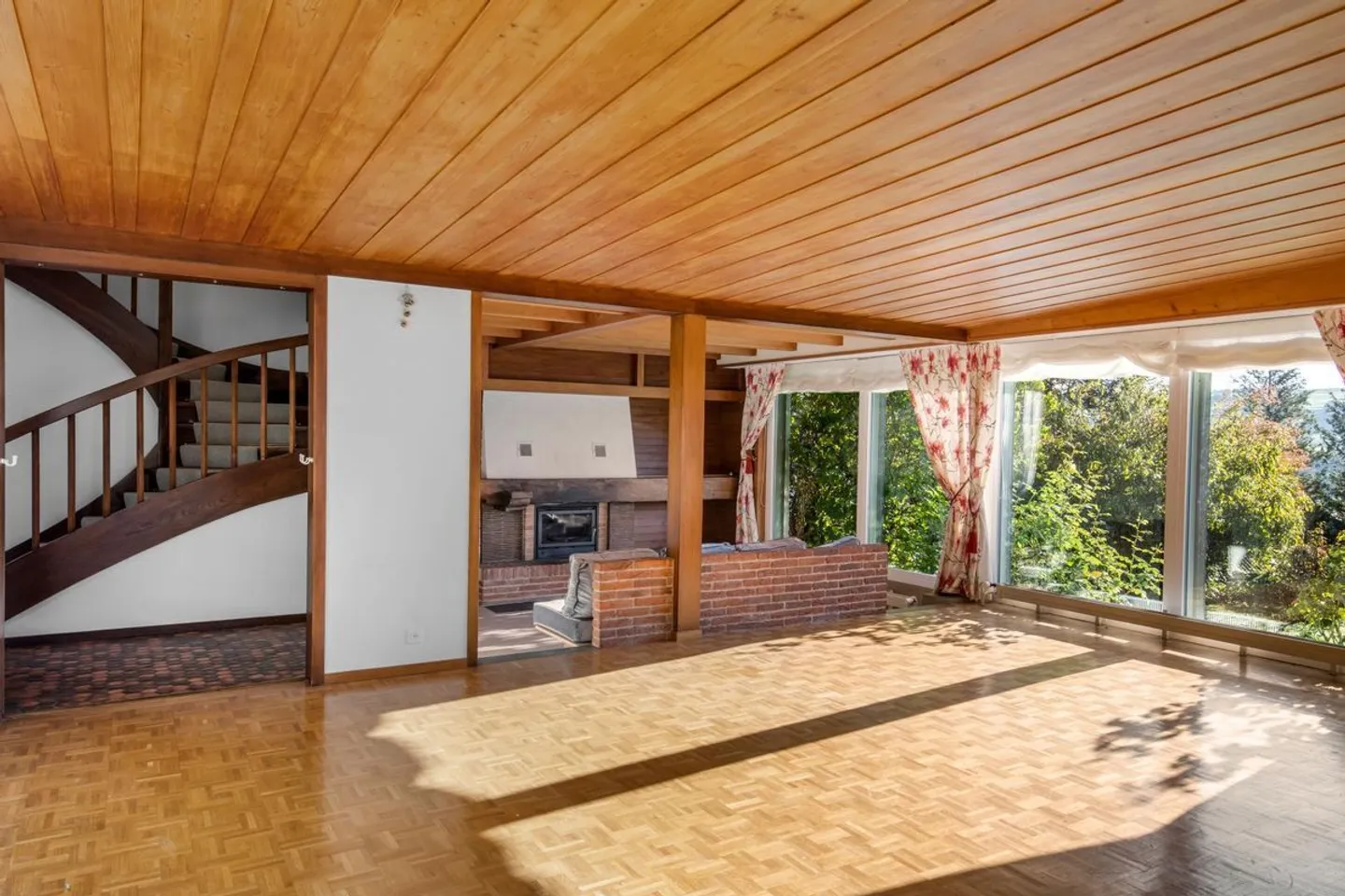 House with great potential - Photo 7 of 13