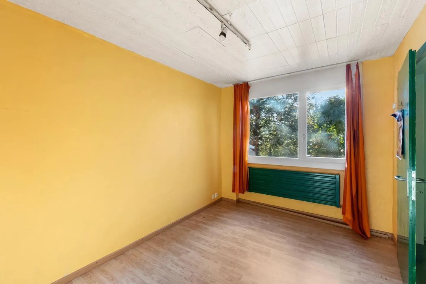 House with great potential - Photo 12 of 13