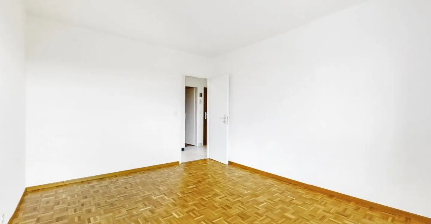 Accommodation with lake view - Fixed-term contract until 31.12.2027 - Photo 5 of 10