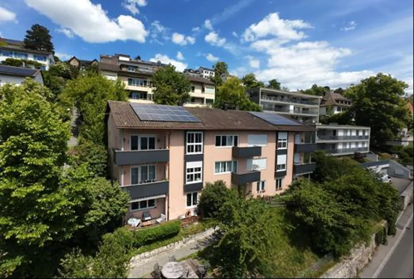 Attractive multi-family house - 6 apartments with Rhine view - Photo 1 of 16