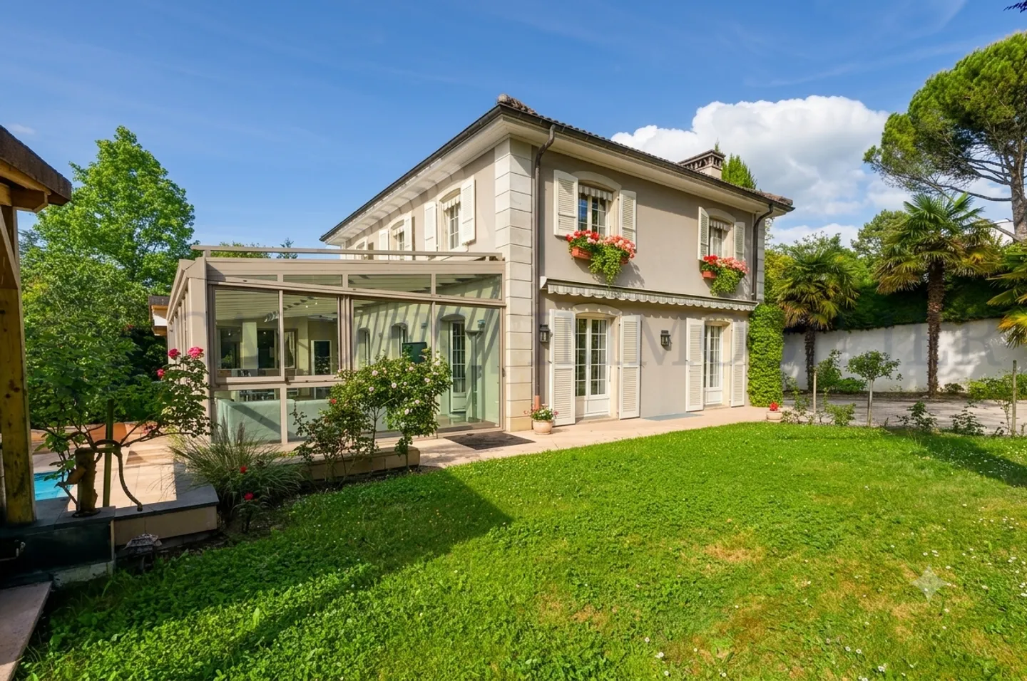Bella villa di 5 stanze! - Foto 3 di 5