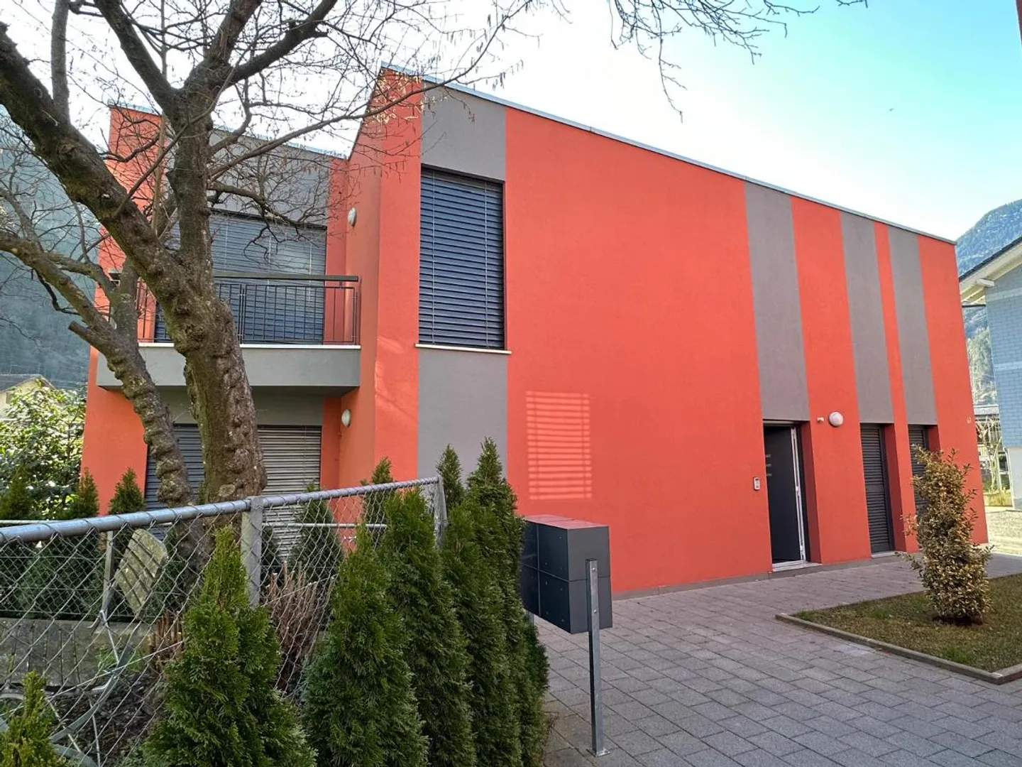 «Zwei Wohneinheiten. Viele Möglichkeiten. Ein besonderes Zuhause in Erstfeld.» - Foto 5 von 5