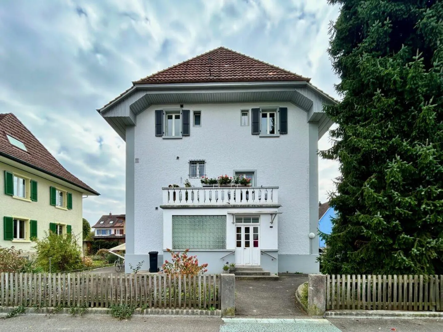 Helle 2.5-Zimmer-Dachwohnung - Photo 1 of 7