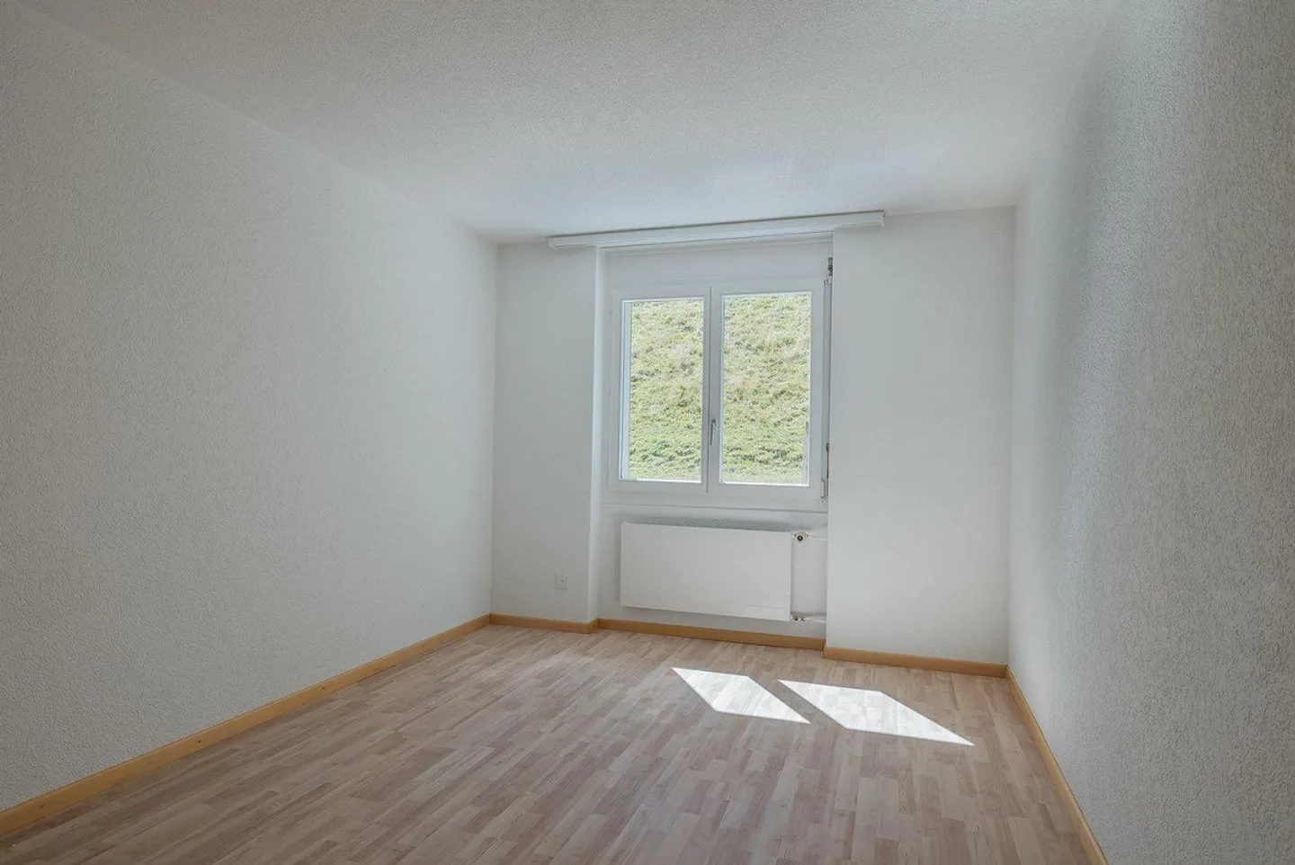Profitez de la skyline de Mühleberg - Photo 12 sur 13