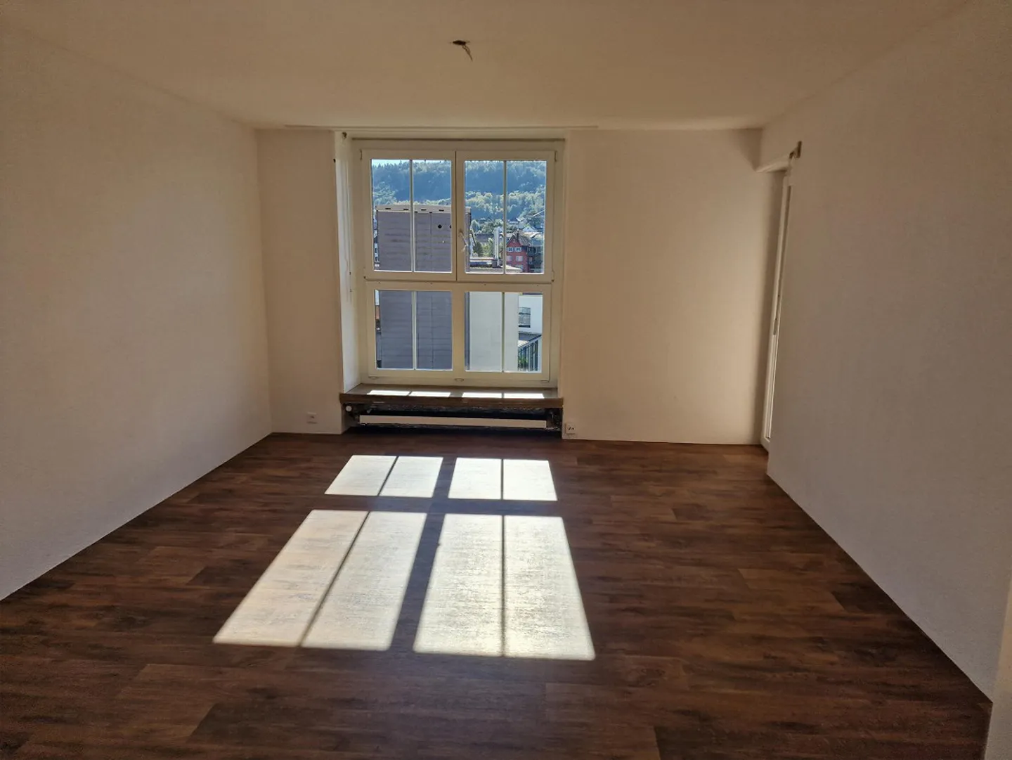 Attractive multi-family house - 6 apartments with Rhine view - Photo 4 of 16