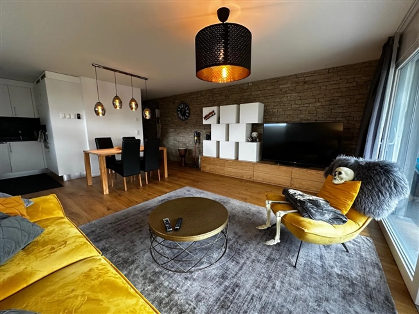 Stupendo appartamento di 4 stanze al piano terra con terrazza e grande prato privato - Foto 4 di 15