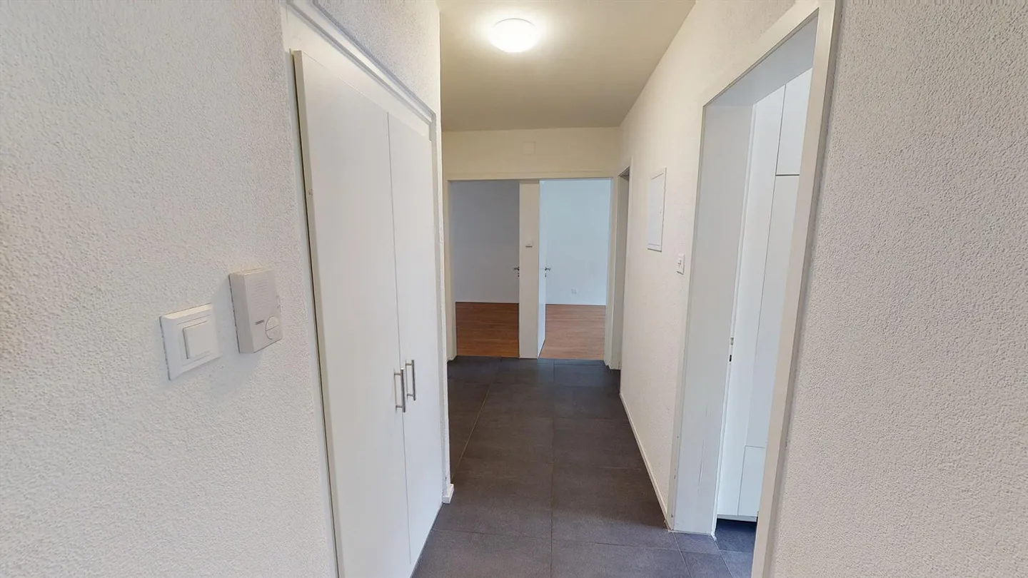 Moderno appartamento con 2 camere in una posizione centrale - Foto 4 di 6