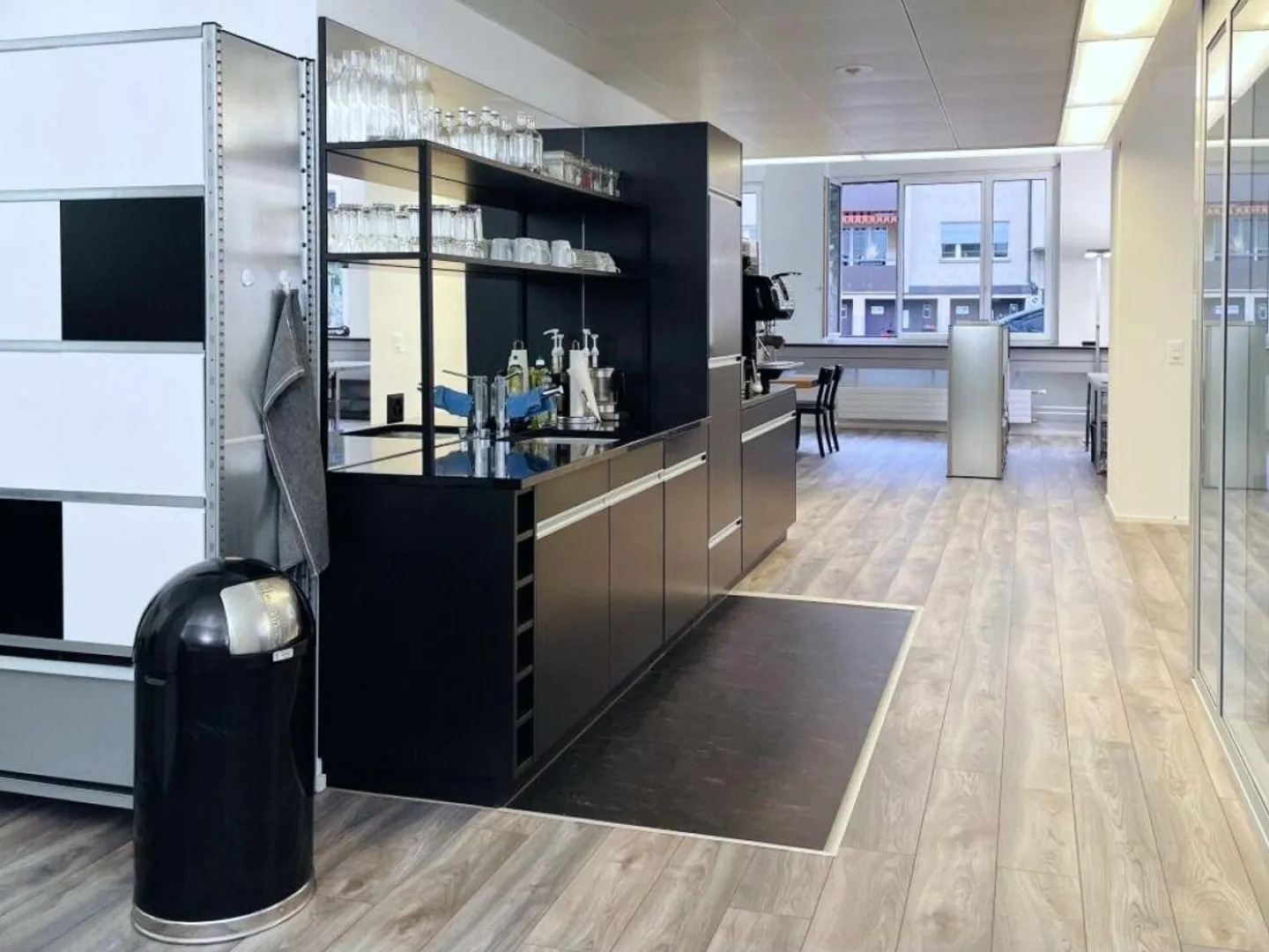 Espace de bureau représentatif à Wollishofen - prêt à emménager - Photo 4 sur 5