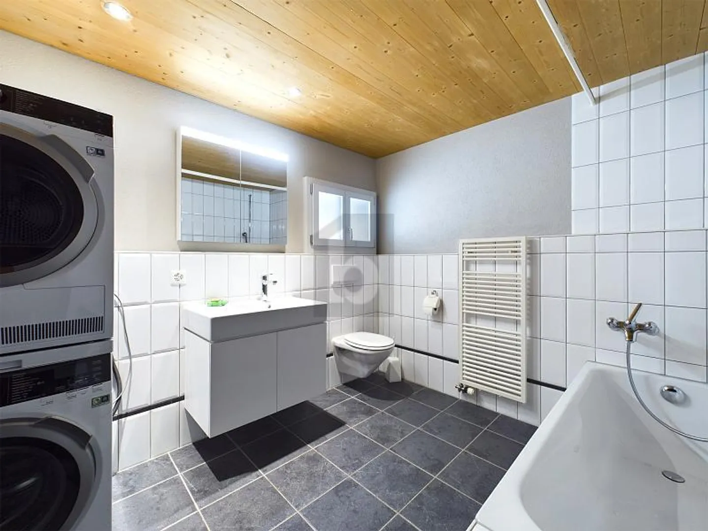 Apartment for rent - Photo 5 of 6