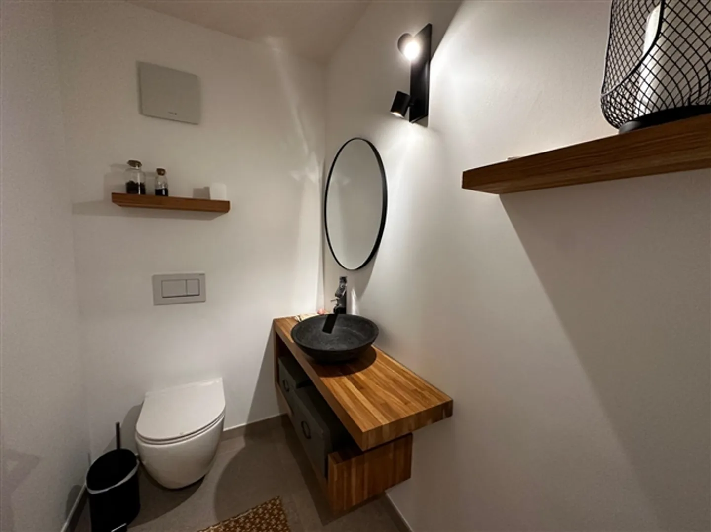 Stupendo appartamento di 4 stanze al piano terra con terrazza e grande prato privato - Foto 12 di 15