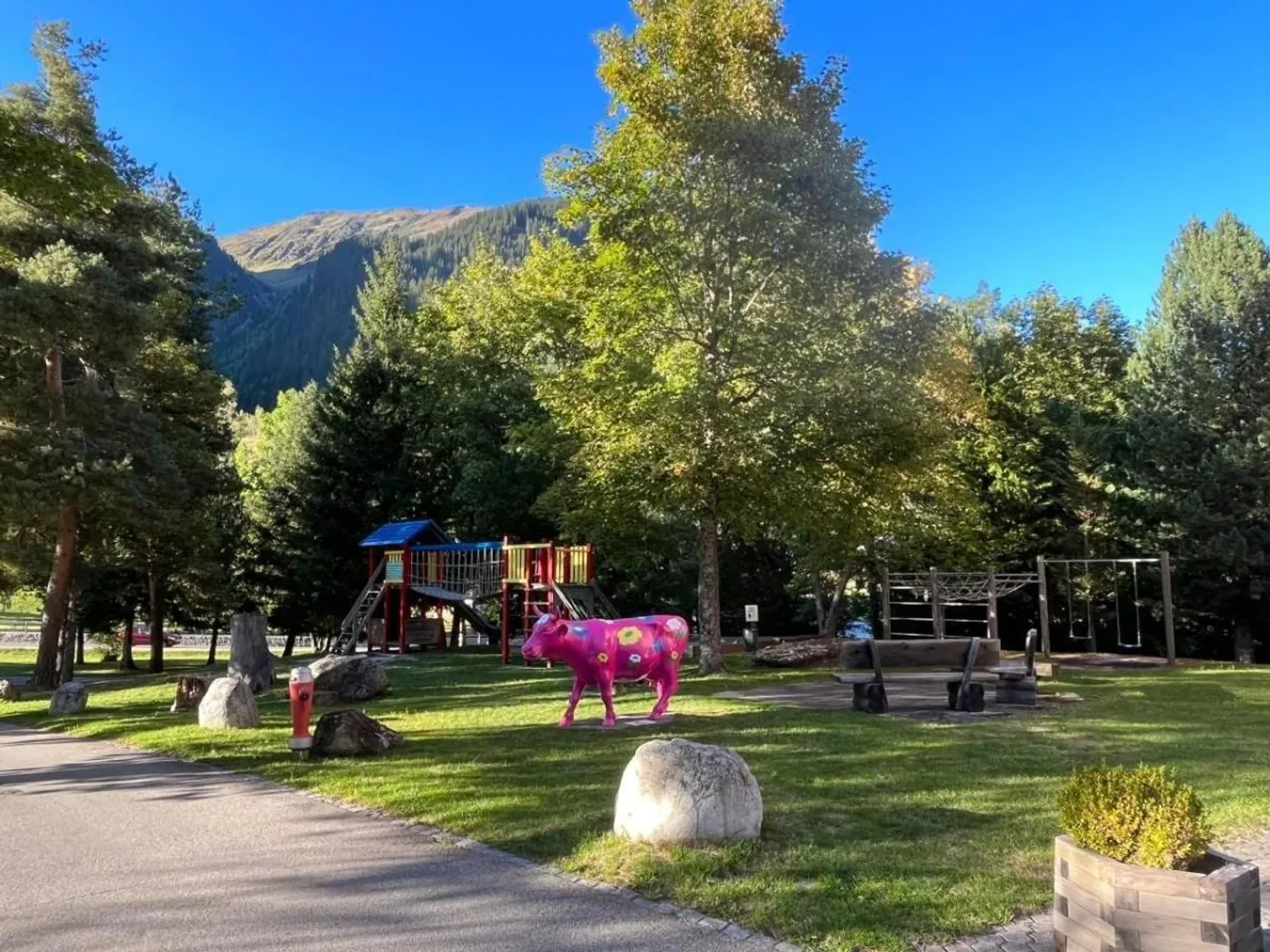 Objet de vie meublé de 2,5 pièces - Photo 1 sur 5