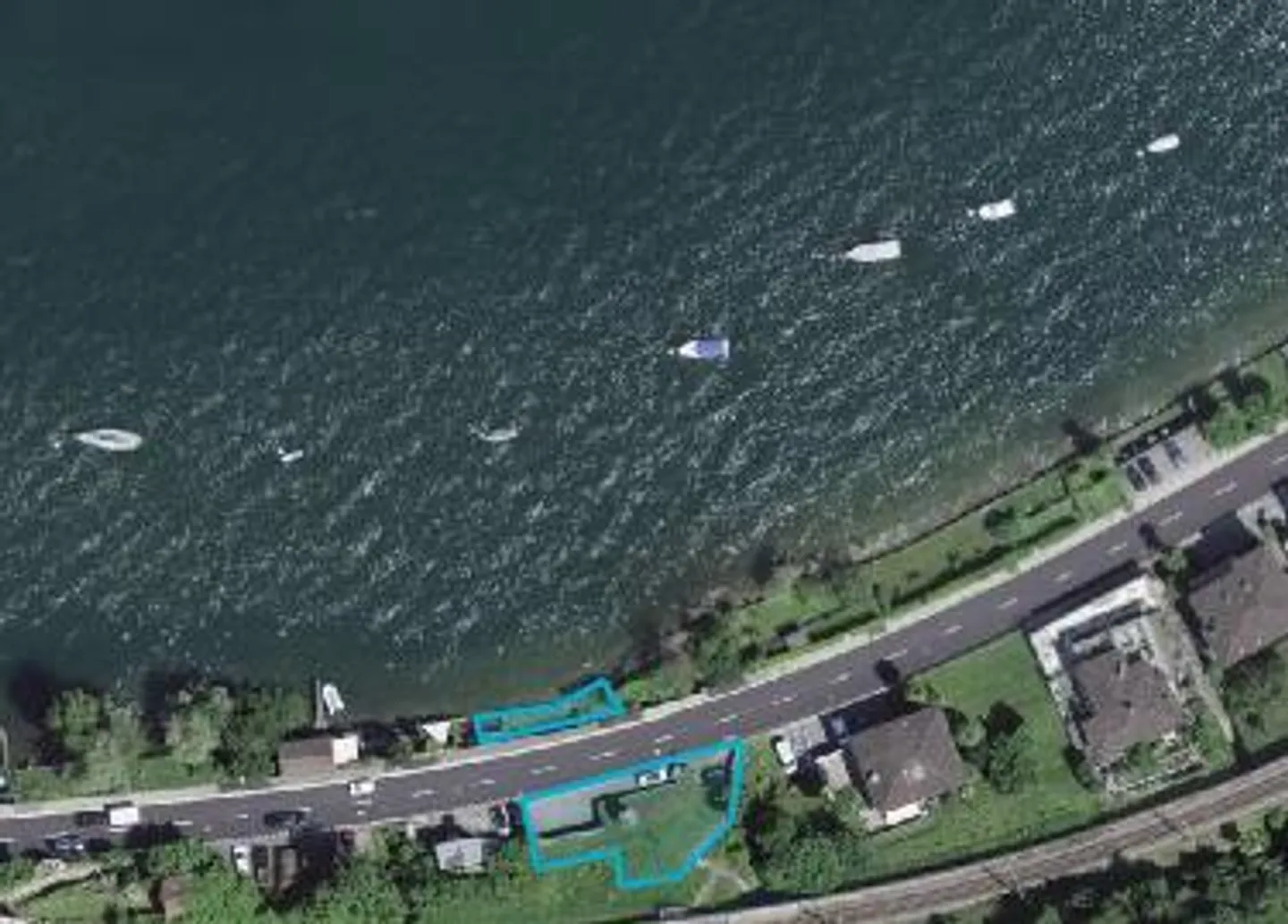 Eigentum direkt am Lago Maggiore - Foto 1 von 3