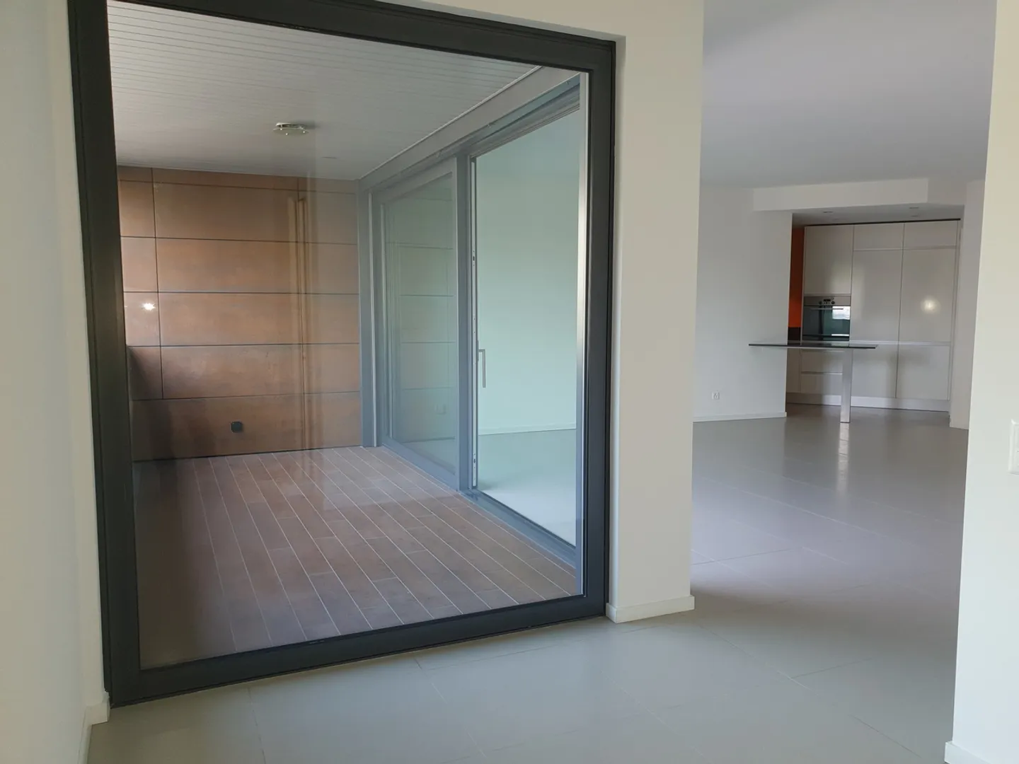 LUGANO Modern 3.5-Room Apartment - Photo 1 of 2