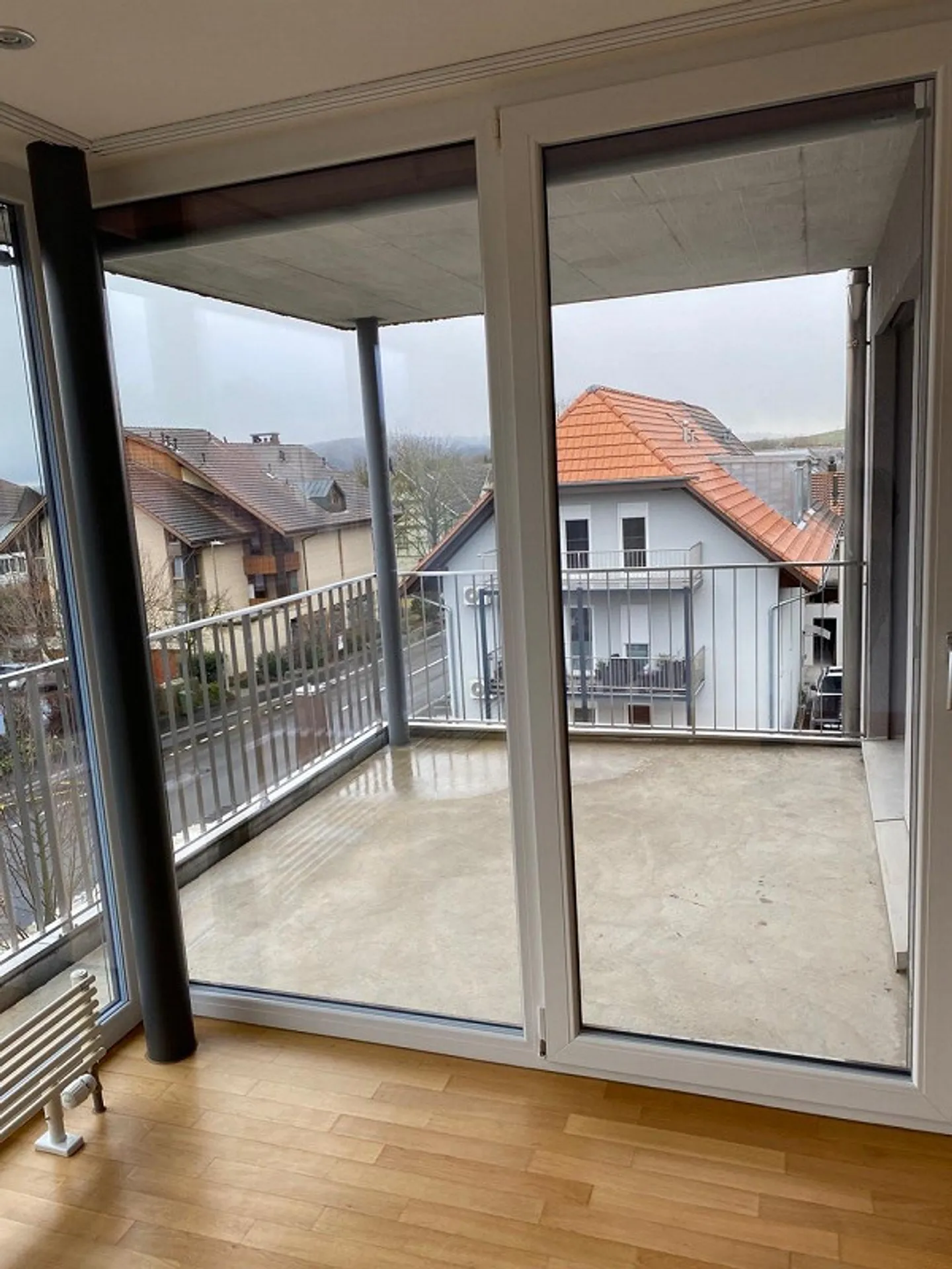Appartement 3 pièces confortable et bien entretenu avec grand balcon - Photo 9 sur 12