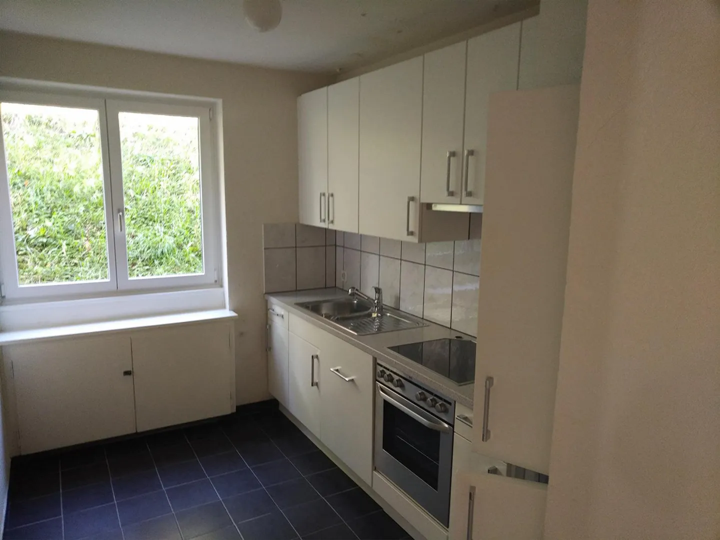 Attractive multi-family house - 6 apartments with Rhine view - Photo 11 of 16