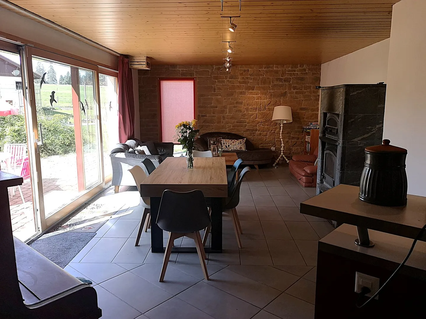 Grande maison familiale avec 8,5 pièces à Lajoux, possibilité de louer des chambres d'hôtes - Photo 17 sur 63