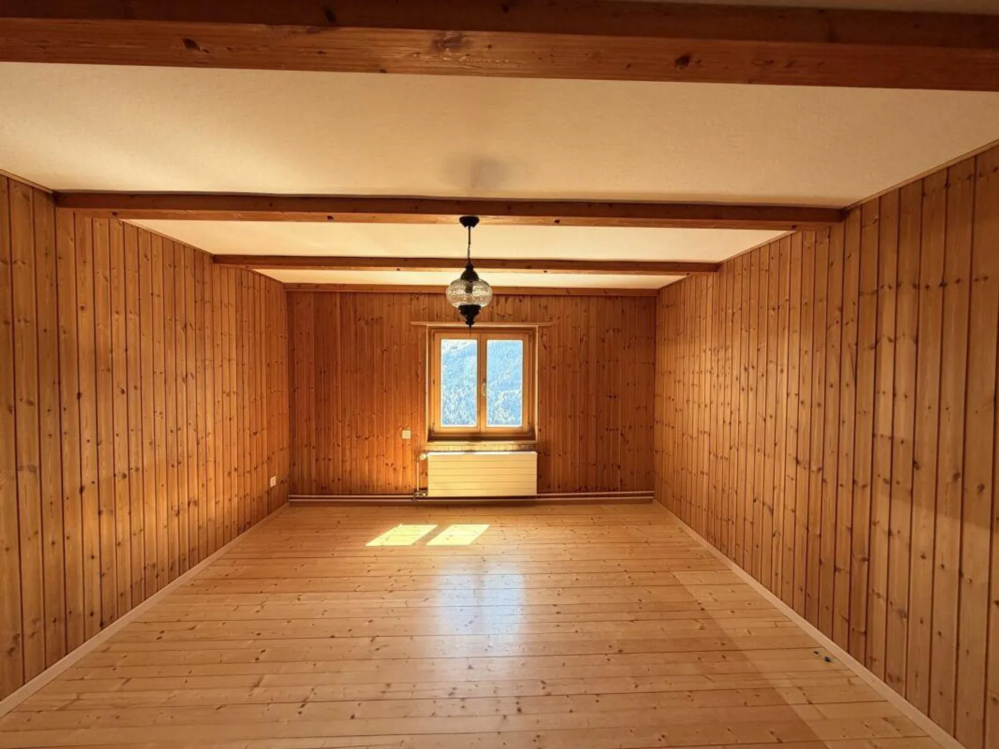 La tradition rencontre la modernité - Maison individuelle de 6,5 pièces avec appartement de 3,5 pièces - Photo 5 sur 13