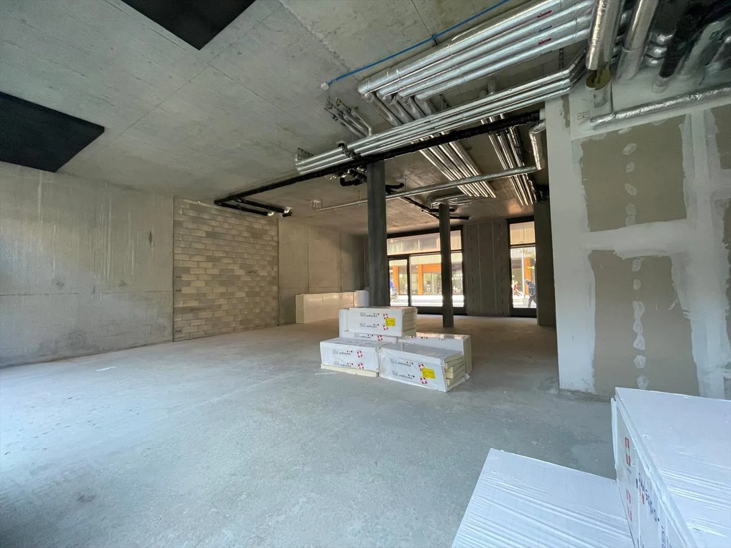 Nel cuore del nuovo Quartiere delle Halles - Arcate di 155 m2 e 186 m2 - Foto 2 di 6