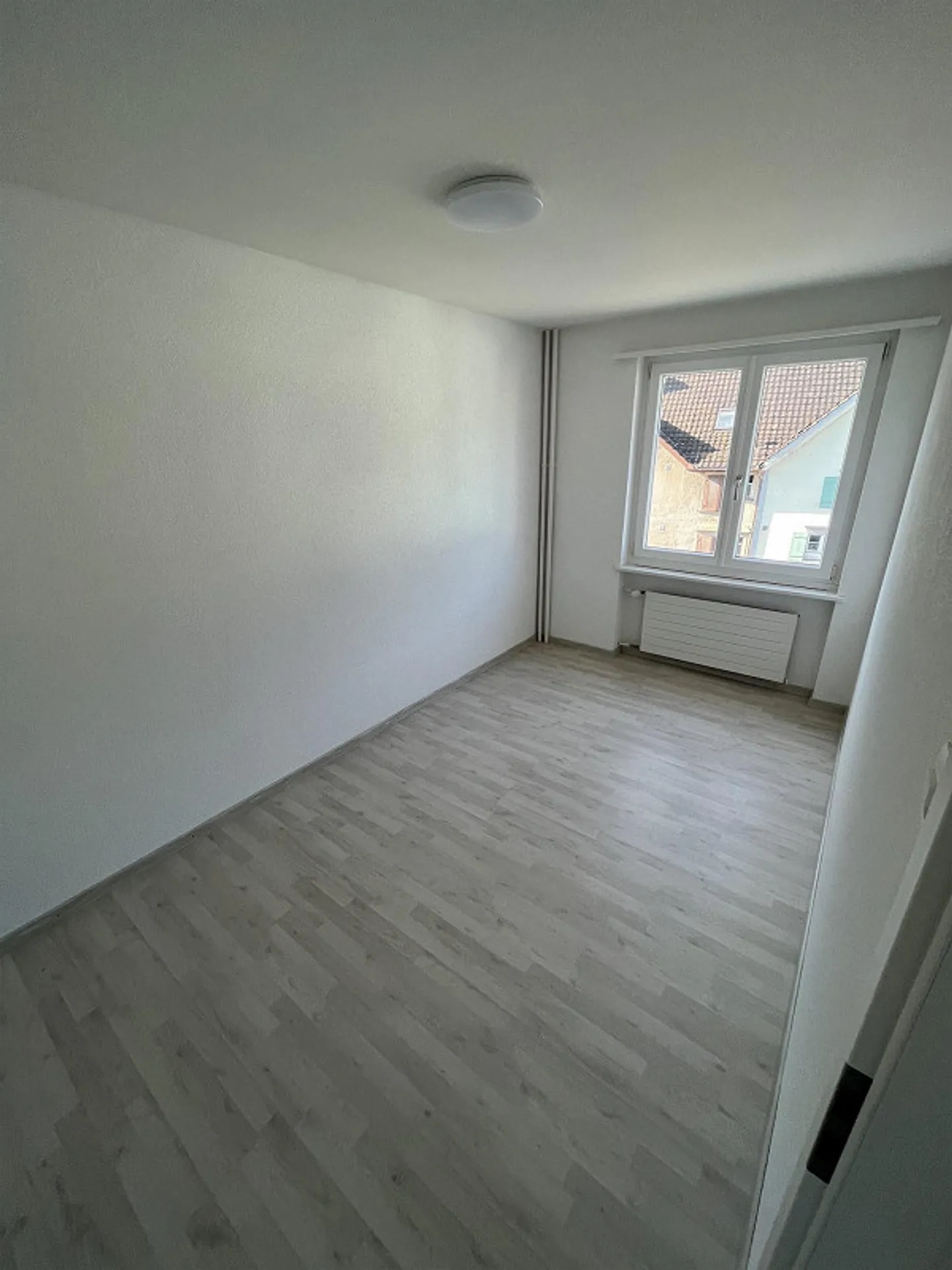 Cercasi nuovo inquilino per appartamento luminoso e moderno di 2,5 stanze - Foto 6 di 6