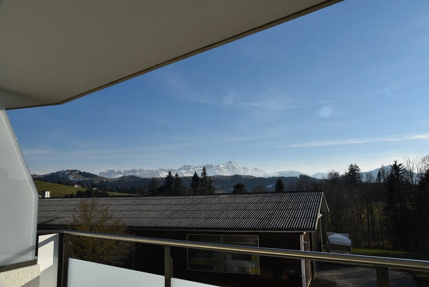 Appartement moderne de 4,5 pièces ensoleillé avec vue imprenable sur l'Alpstein - Photo 11 sur 14
