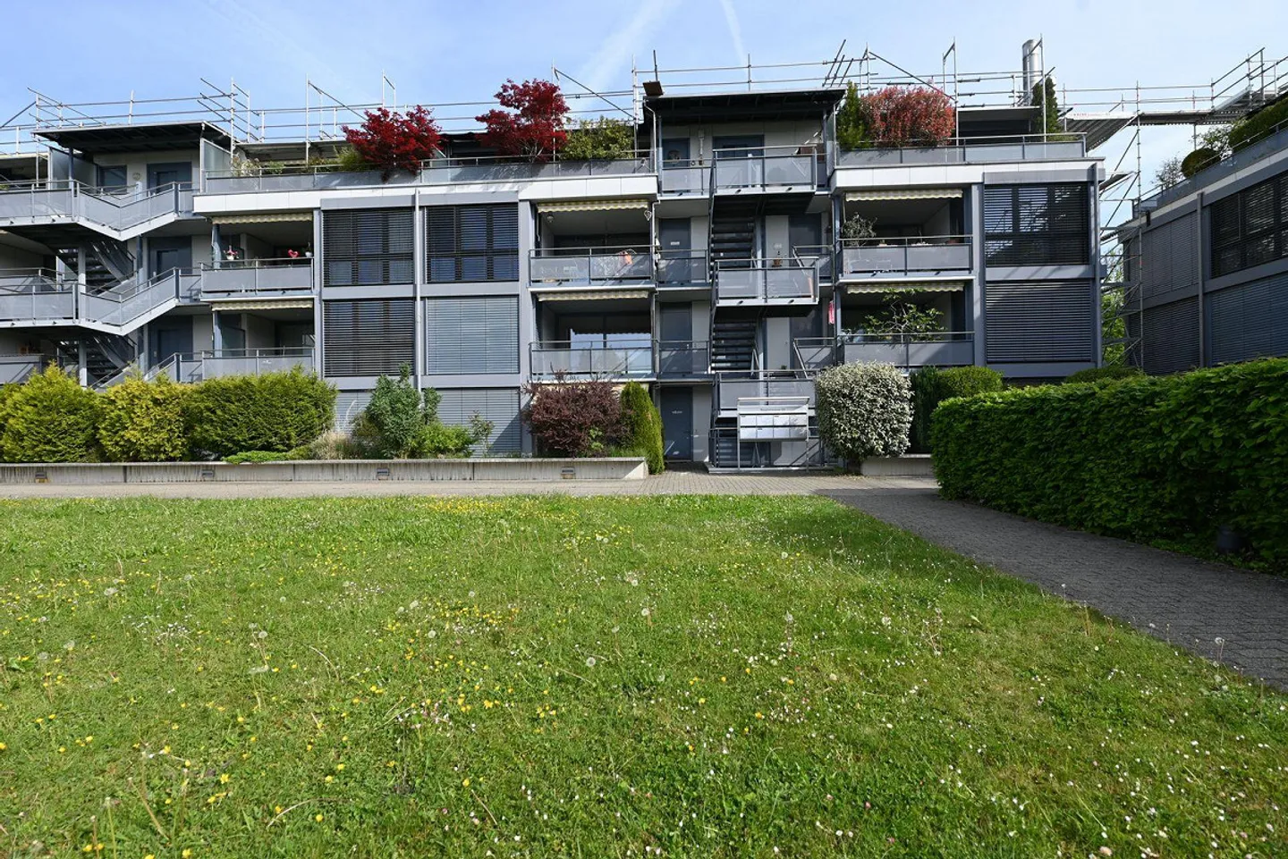 Appartamento 4.5 camere ristrutturato con balcone - Foto 1 di 13