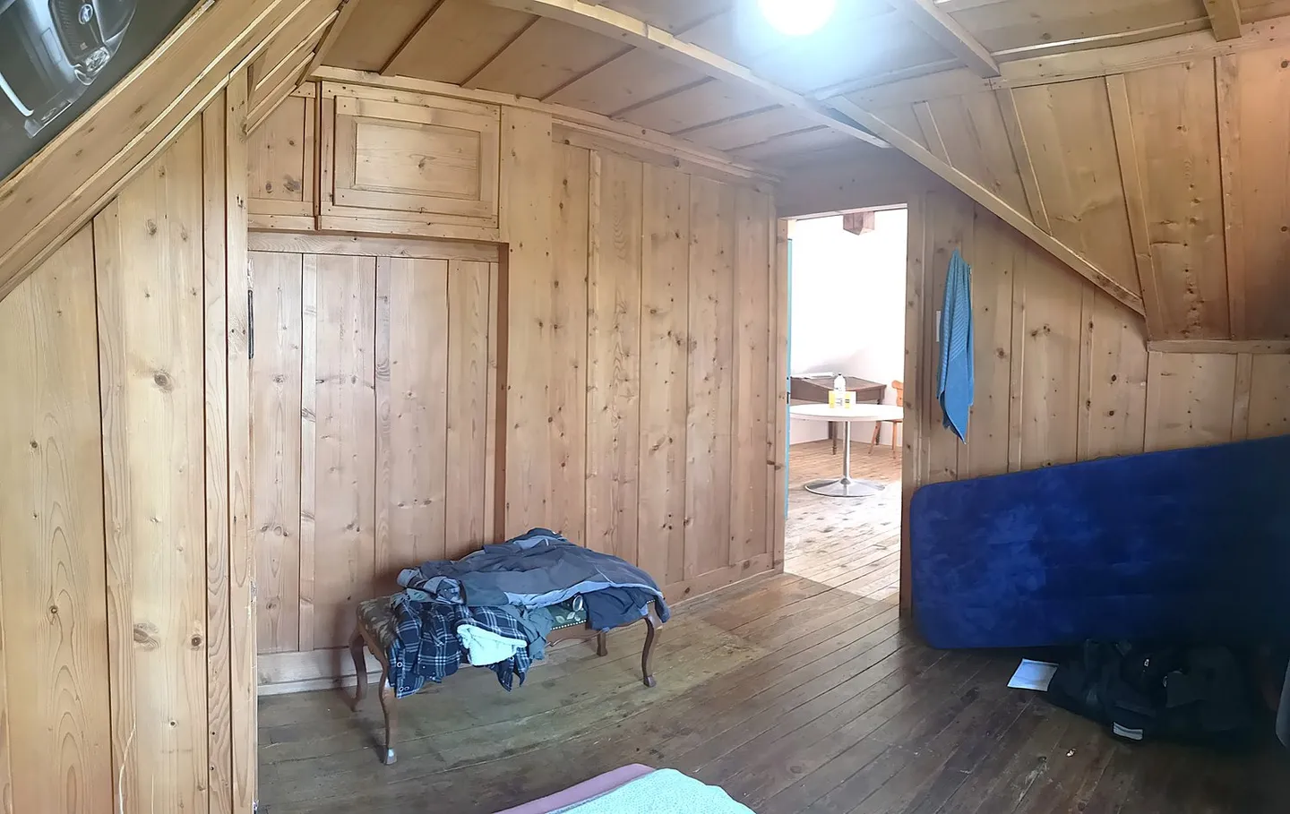 Grande maison familiale avec 8,5 pièces à Lajoux, possibilité de louer des chambres d'hôtes - Photo 53 sur 63