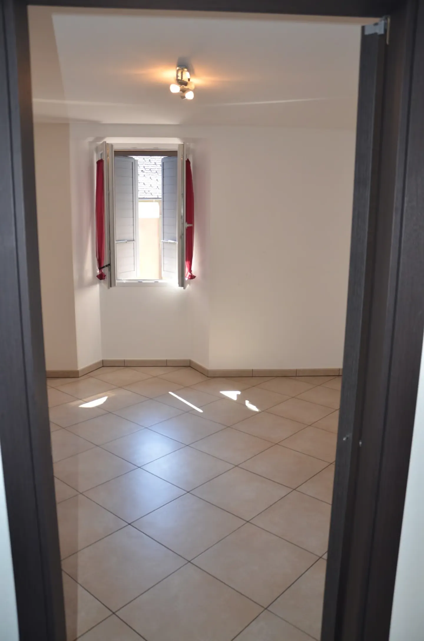 Appartement 3.5 pièces à louer à Grono - Photo 5 sur 11