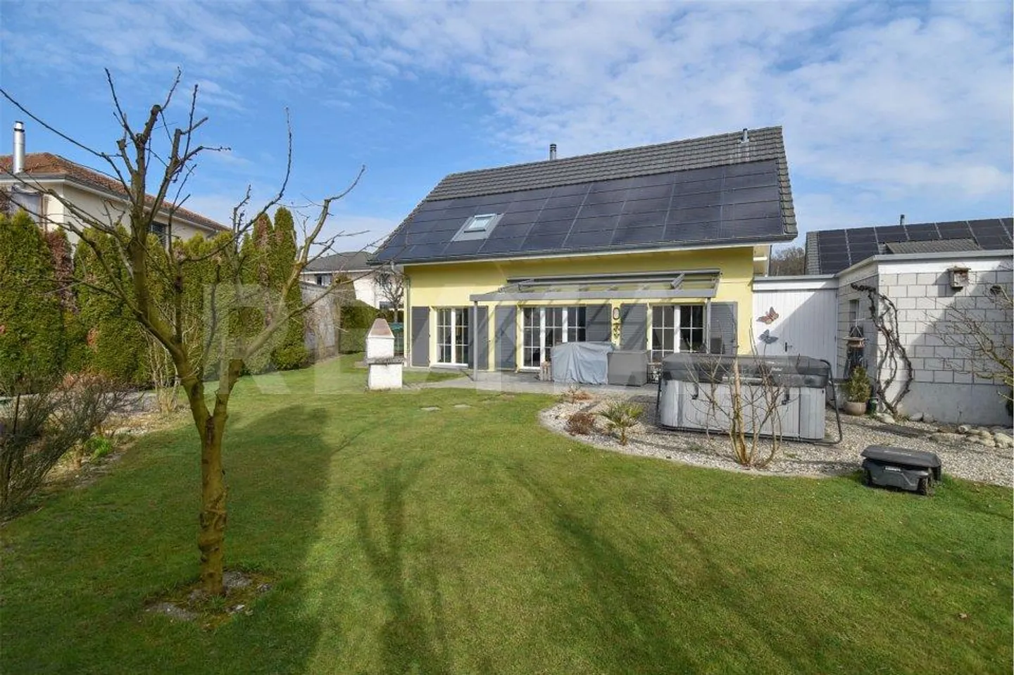 Maison individuelle 5½ pièces; contemporaine et attrayante; avec pompe à chaleur... - Photo 1 sur 10