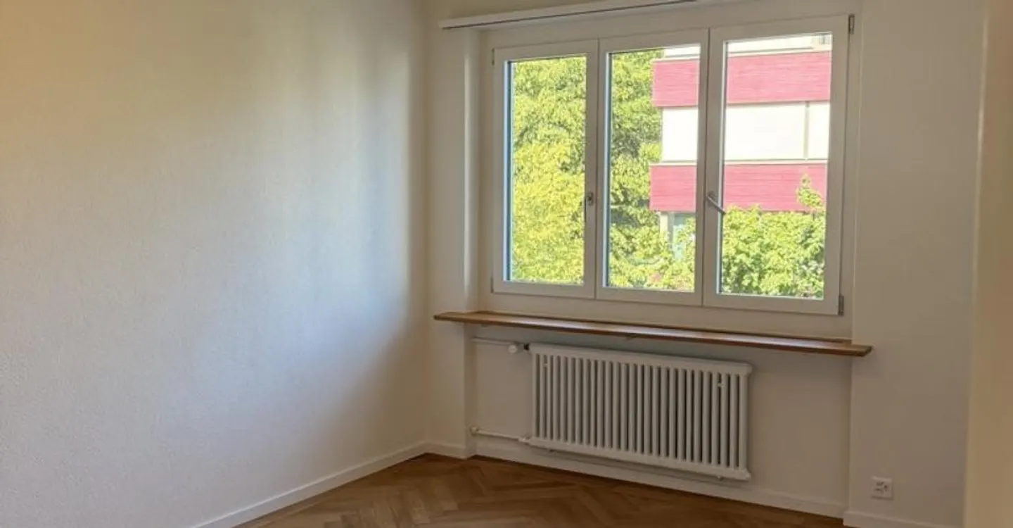Appartement de 2,5 pièces entièrement rénové avec un standard de construction moderne - Photo 6 sur 8