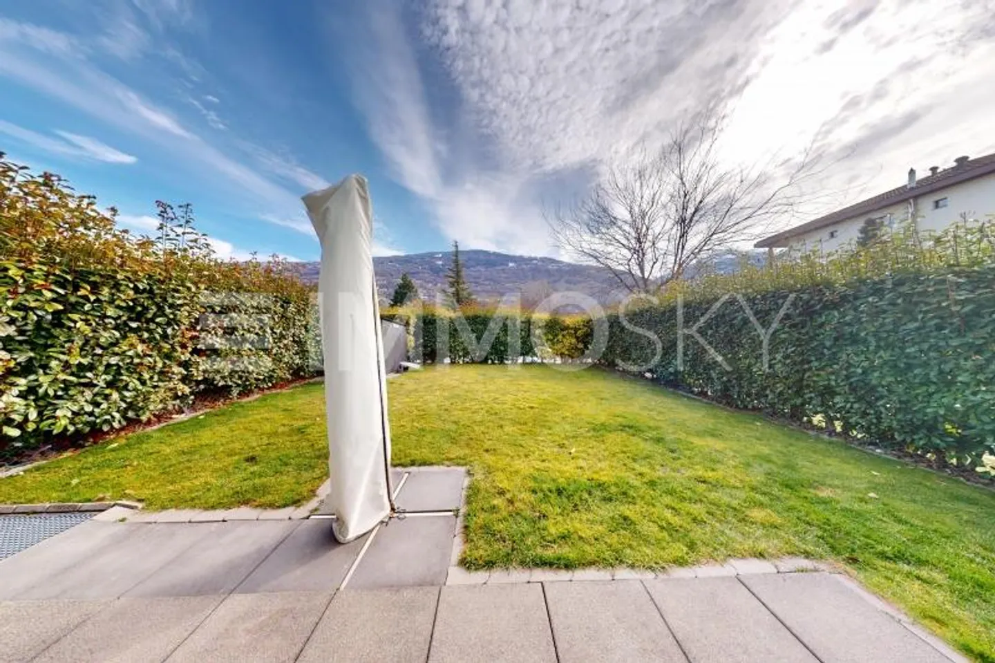 Garden-level apartment of 4.5 rooms in Sion with garage - Photo 3 of 6