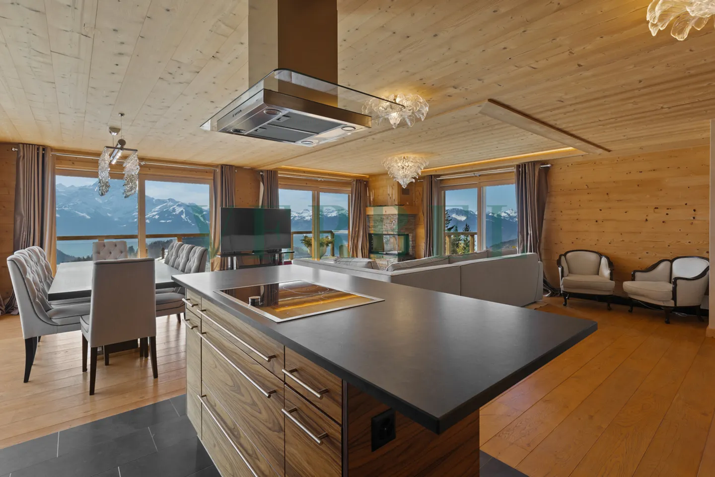 Außergewöhnliches Anwesen - Luxus, Komfort und Wohlbefinden im Herzen der Alpen - Foto 3 von 10