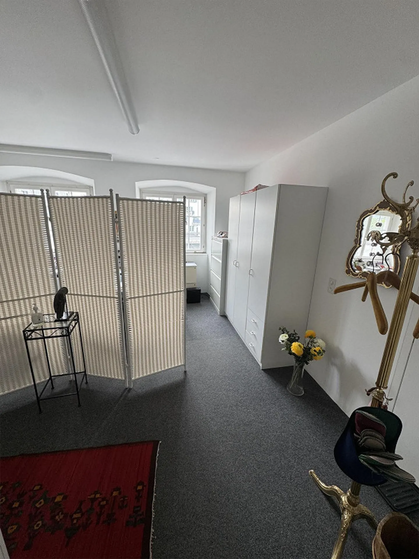 Espace de pratique ou de bureau / Espace de vie au centre de Chur - Photo 4 sur 9