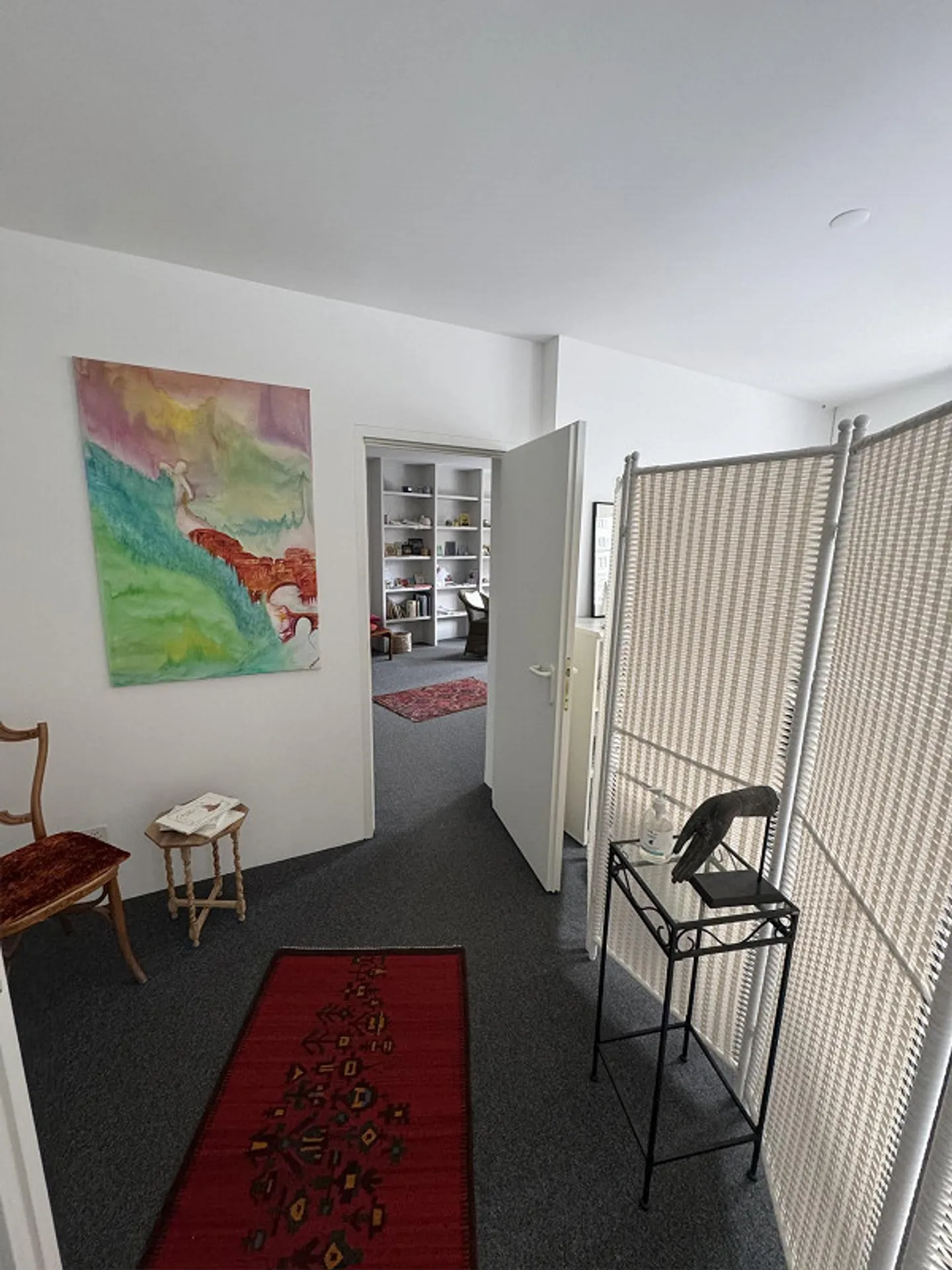 Espace de pratique ou de bureau / Espace de vie au centre de Chur - Photo 5 sur 9