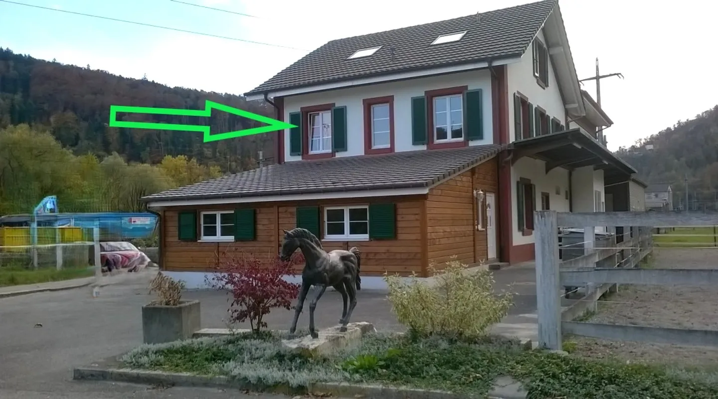 Appartamento al 1° piano con posto auto coperto - Foto 1 di 16