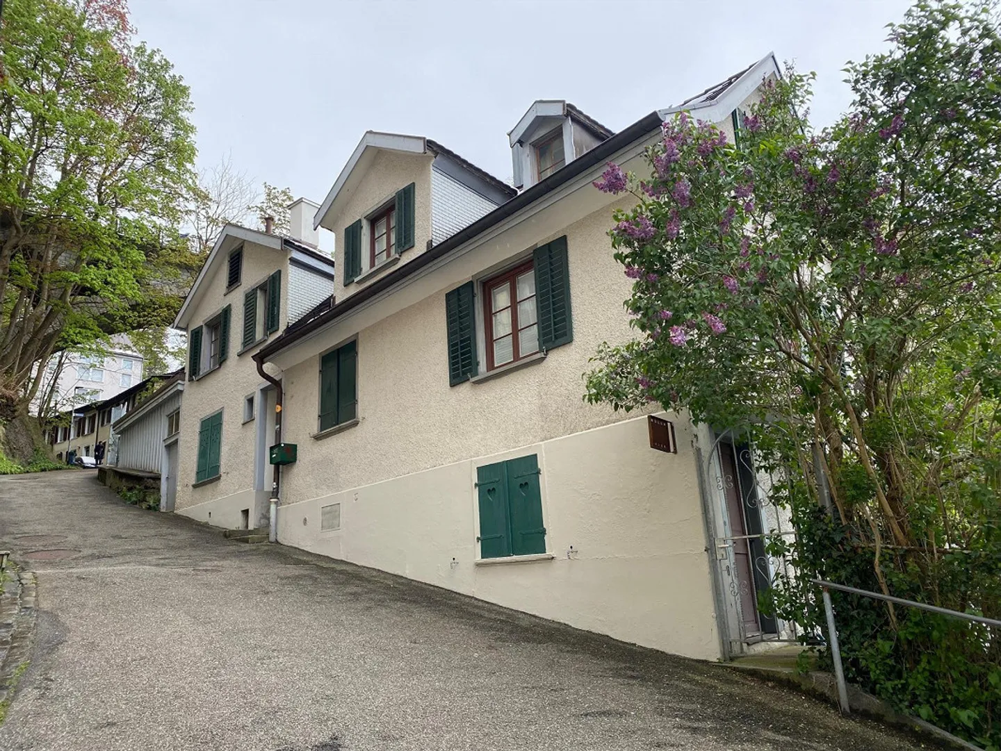 Casa unifamiliare vincolata da ristrutturare sotto diritto di costruzione - Foto 1 di 19