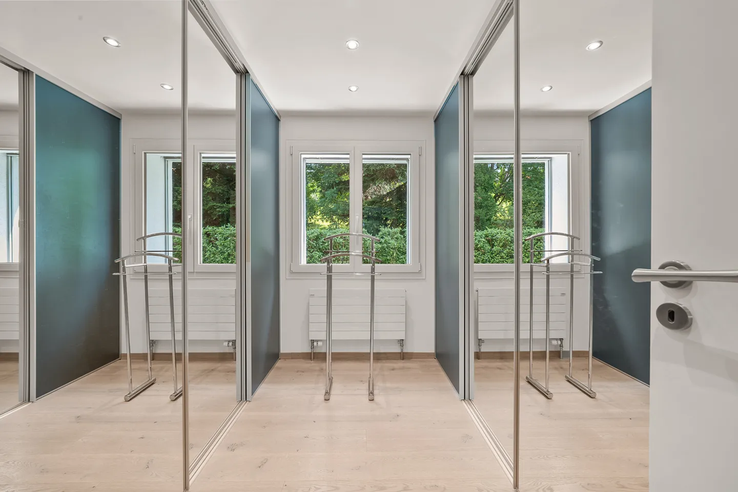 Un cimetière rénové avec élégance, jardin luxueux et studio - Photo 10 sur 21