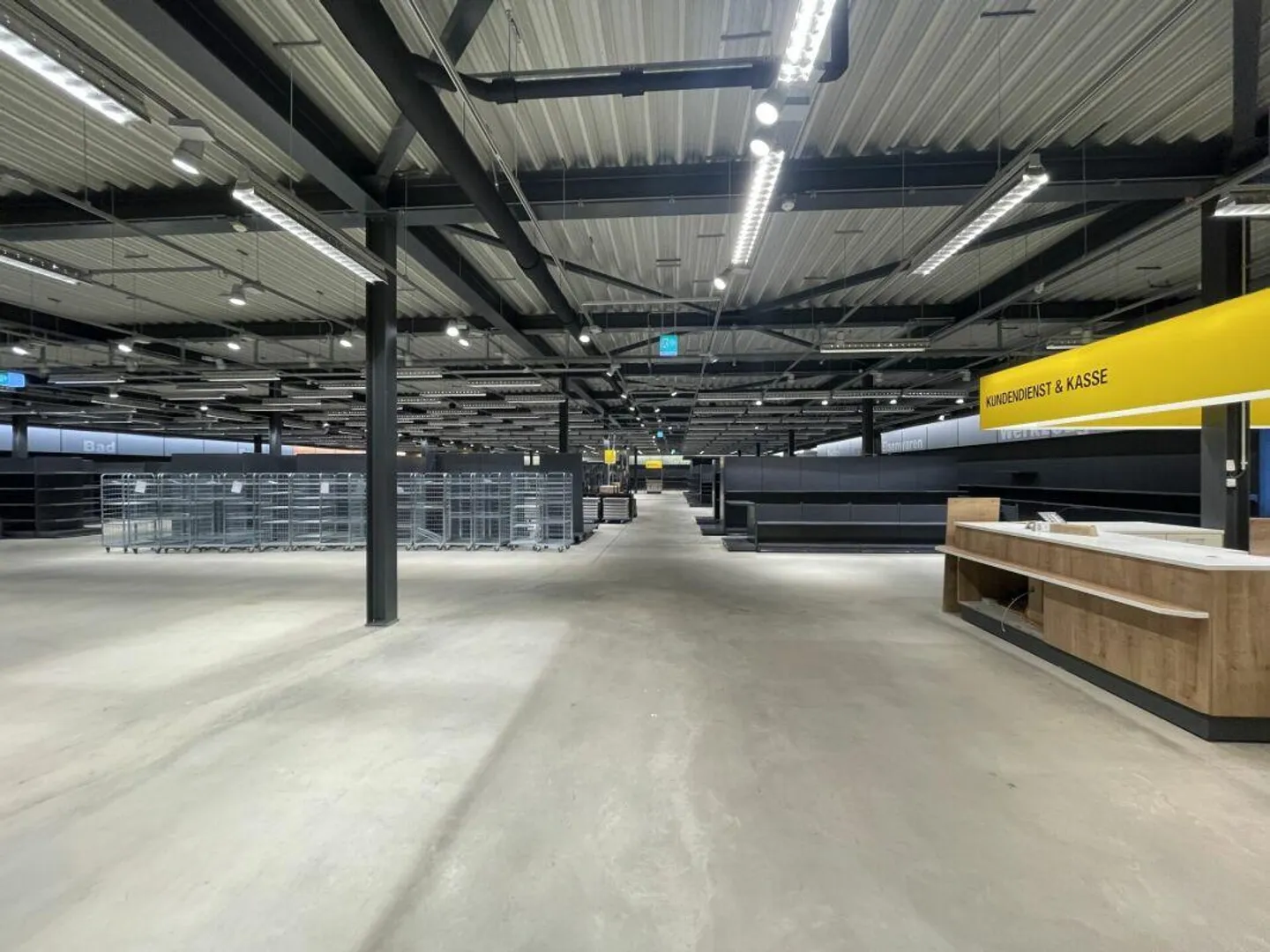 Attractive commercial property - versatile and immediately available! - Photo 8 of 20