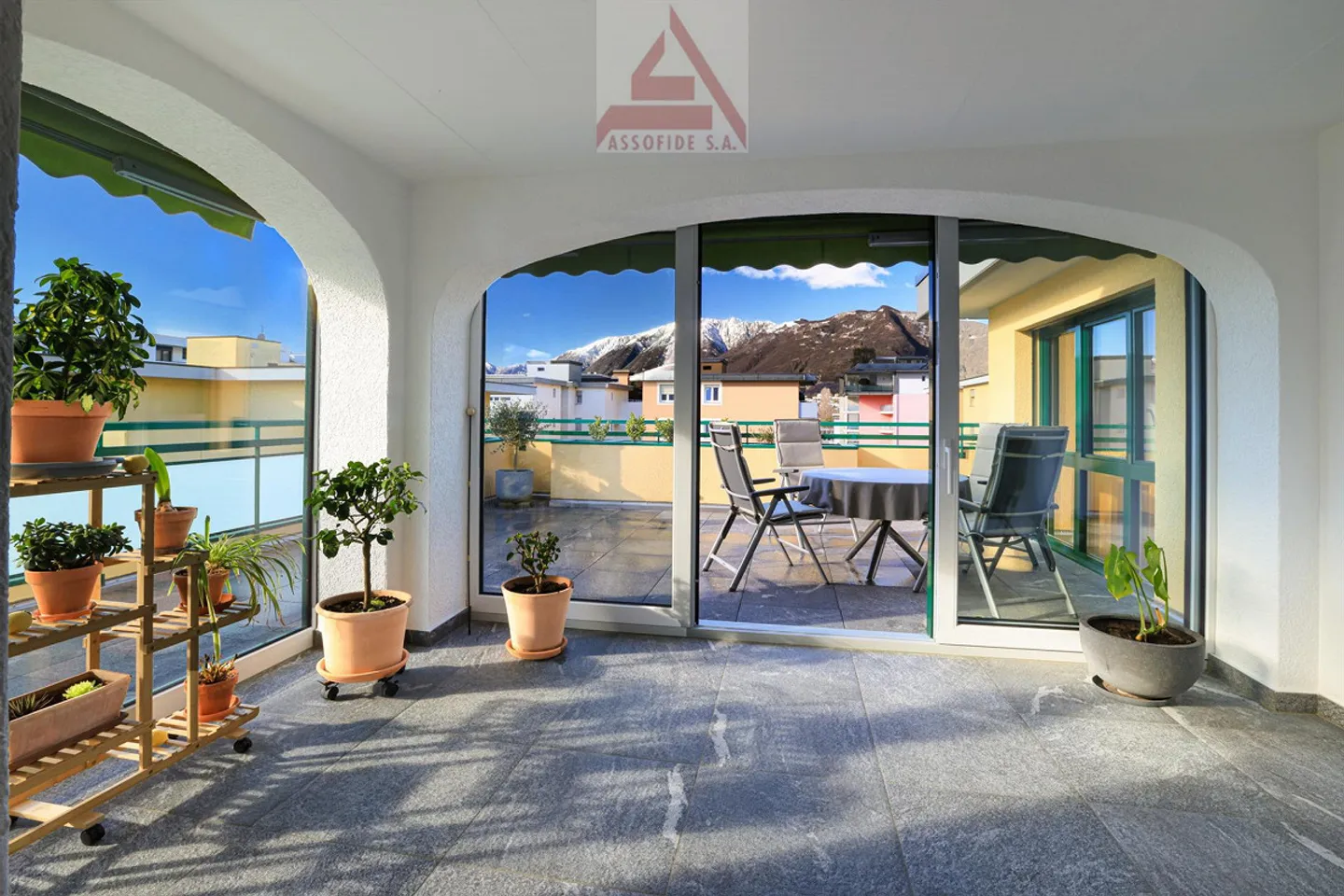 Penthouse avec terrasse unique! - Photo 1 sur 7