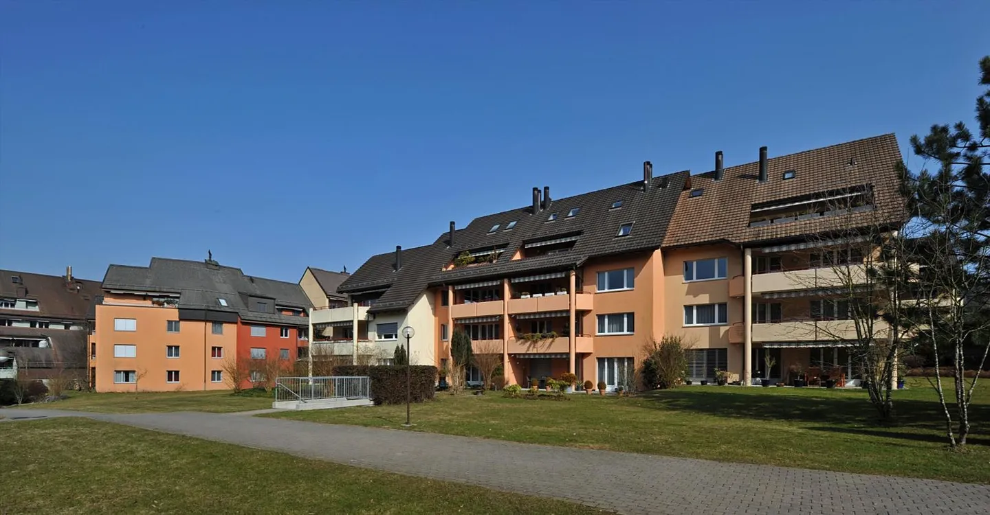 Charmante 4.5 Zimmerwohnung in Gattikon - Foto 1 von 7